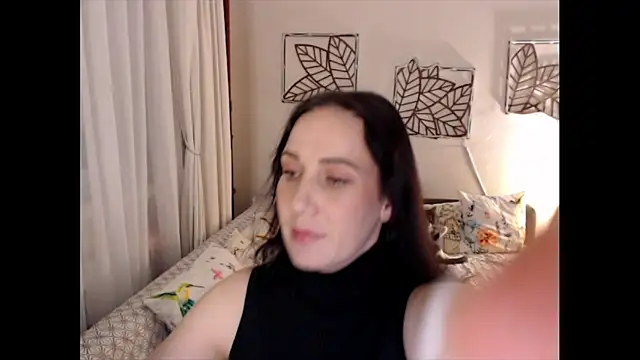 pepper milf online show from April 12, 2026, 4:23 pm