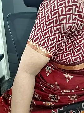 Deepthi Mysore online show from December 22, 2025, 3:58 am