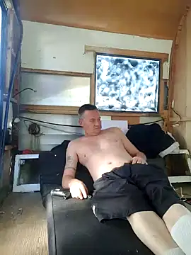 ed44435 online show from November 10, 2025, 4:17 pm