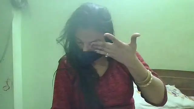 couplesuni online show from December 7, 2024, 9:06 am