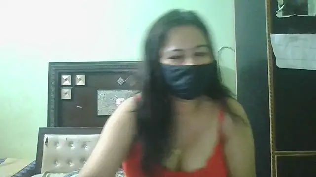 Snapshot of couplesuni chatting on May 7, 2026, 3:01 am couplesuni online show from May 7, 2026, 3:01 am