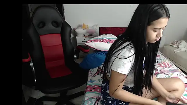 kayla k18 online show from December 9, 2024, 3:50 am