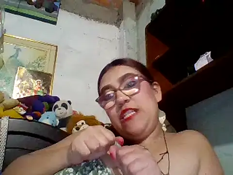 Snapshot of dafne19_ chatting on February 9, 2025, 6:01 am dafne19  online show from February 9, 2025, 6:01 am