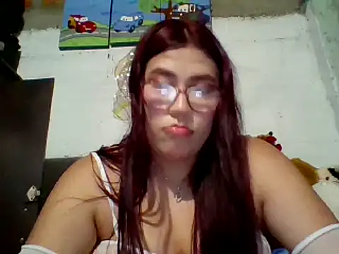 Snapshot of dafne19_ chatting on February 19, 2025, 6:55 am dafne19  online show from February 19, 2025, 6:55 am