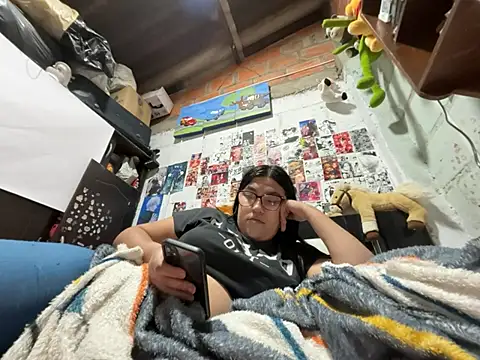 dafne19  online show from June 22, 2026, 2:46 am