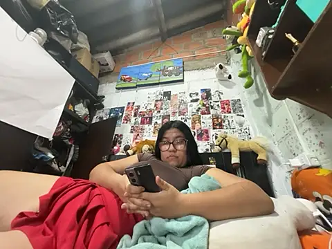 dafne19  online show from July 7, 2026, 6:47 am