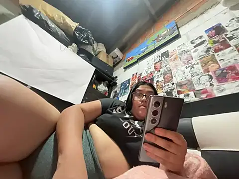 dafne19  online show from July 9, 2026, 4:27 am