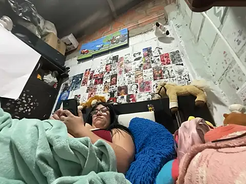 dafne19  online show from July 12, 2026, 11:07 pm