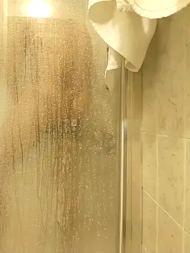 Snapshot of Lobo_1019 chatting on January 20, 2025, 7:35 pm Lobo 1019 online show from January 20, 2025, 7:35 pm