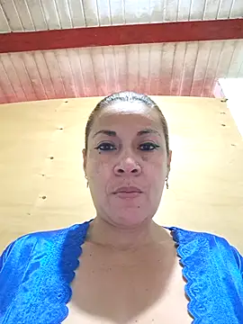 Snapshot of Zaralu_ chatting on December 17, 2025, 1:50 pm Zaralu online show from December 17, 2025, 1:50 pm