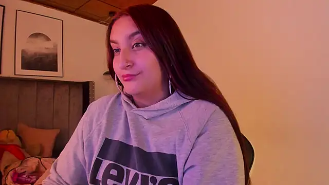 Alaia Cute online show from December 4, 2024, 4:10 am