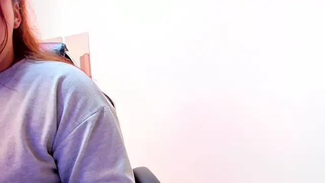 Alaia Cute online show from March 10, 2025, 9:10 am