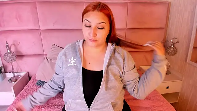 Snapshot of Alaia_Cute chatting on March 18, 2026, 11:19 pm Alaia Cute online show from March 18, 2026, 11:19 pm