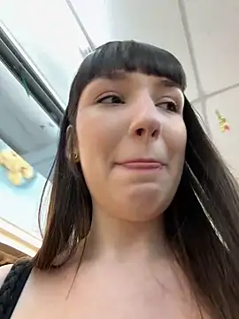 Snapshot of Sophie_Avory chatting on December 16, 2024, 12:48 am Sophie Avory online show from December 16, 2024, 12:48 am