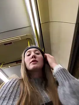 Snapshot of Sophie_Avory chatting on January 23, 2025, 8:02 pm Sophie Avory online show from January 23, 2025, 8:02 pm