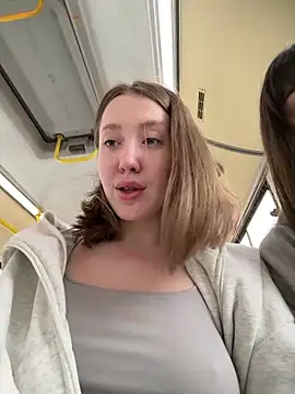 Sophie Avory online show from April 30, 2026, 3:51 pm