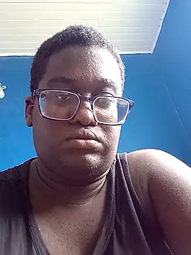 Snapshot of Jeanlaurent972 chatting on August 3, 2026, 4:33 pm Jeanlaurent972 online show from August 3, 2026, 4:33 pm