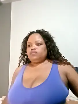 hugemelonsxxx online show from March 12, 2025, 7:28 pm