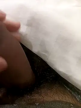 Snapshot of Johnnnm6o chatting on January 7, 2026, 5:21 am Johnnnm6o online show from January 7, 2026, 5:21 am