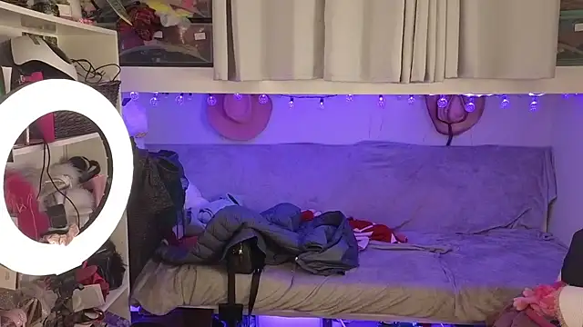 cunty tranny lydia online show from April 22, 2026, 8:17 am