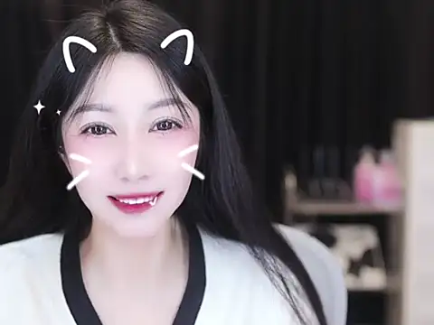 Snapshot of Nuyoah-77 chatting on October 13, 2025, 4:07 pm Nuyoah-77 online show from October 13, 2025, 4:07 pm