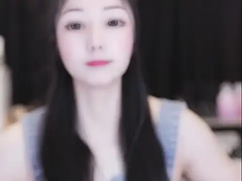 Nuyoah-77 online show from May 5, 2026, 3:03 am
