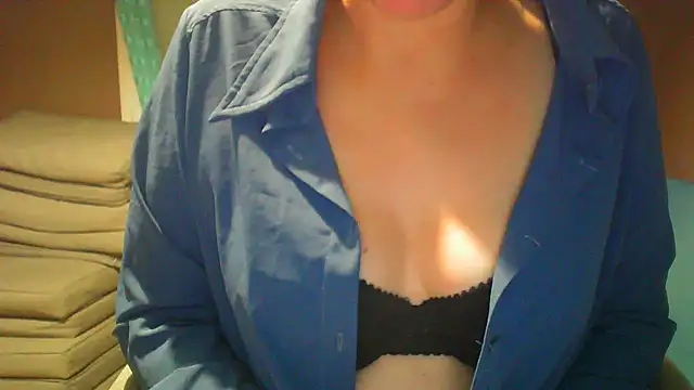 Raptor82 online show from October 3, 2025, 7:55 pm