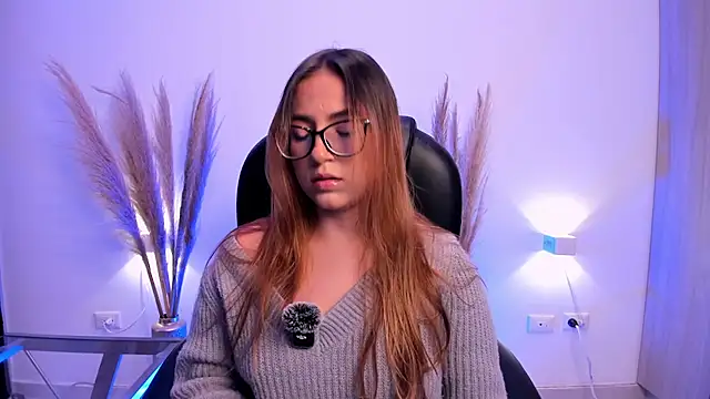 Snapshot of RyliieHunter chatting on January 24, 2025, 2:18 am RyliieHunter online show from January 24, 2025, 2:18 am