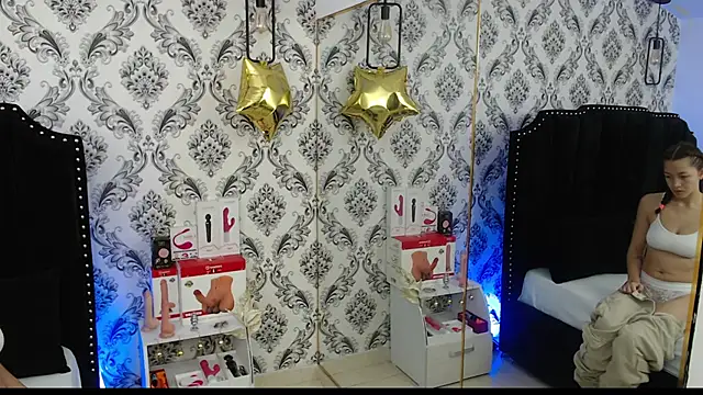 SaaraBrown online show from January 10, 2025, 12:15 pm