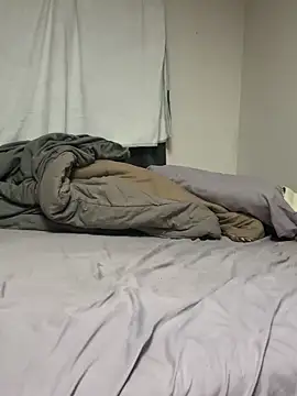 Snapshot of treatbobnicer chatting on November 14, 2025, 12:15 pm treatbobnicer online show from November 14, 2025, 12:15 pm