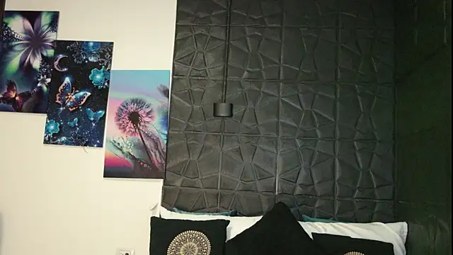 Snapshot of graceymilf666 chatting on October 21, 2025, 11:33 am graceymilf666 online show from October 21, 2025, 11:33 am