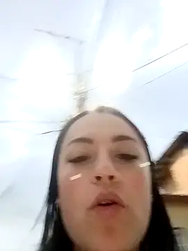 Snapshot of Lesly_10- chatting on January 6, 2025, 11:09 pm Lesly 10- online show from January 6, 2025, 11:09 pm