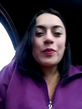 Snapshot of Lesly_10- chatting on January 21, 2025, 11:13 am Lesly 10- online show from January 21, 2025, 11:13 am