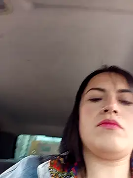 Snapshot of Lesly_10- chatting on February 3, 2025, 5:24 pm Lesly 10- online show from February 3, 2025, 5:24 pm