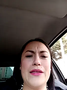 Snapshot of Lesly_10- chatting on March 5, 2025, 10:21 pm Lesly 10- online show from March 5, 2025, 10:21 pm