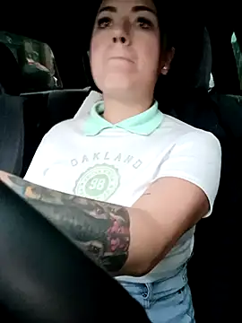 Snapshot of Lesly_10- chatting on March 6, 2025, 9:53 pm Lesly 10- online show from March 6, 2025, 9:53 pm