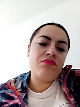 Snapshot of Lesly_10- chatting on October 10, 2025, 12:48 pm Lesly 10- online show from October 10, 2025, 12:48 pm