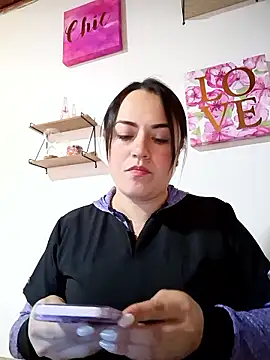 Lesly 10- online show from June 12, 2026, 5:01 pm