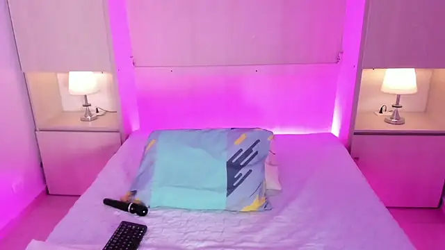 Snapshot of EmilyyStuart chatting on March 12, 2026, 3:34 am EmilyyStuart online show from March 12, 2026, 3:34 am