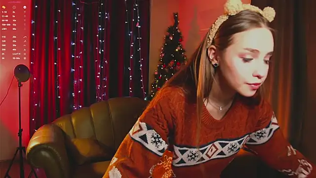 Snapshot of Alice_loft chatting on December 19, 2024, 9:38 pm Alice loft online show from December 19, 2024, 9:38 pm