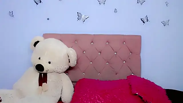 Riossvale online show from November 18, 2025, 4:17 am