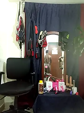 Snapshot of yezz3011 chatting on October 14, 2025, 12:00 am yezz3011 online show from October 14, 2025, 12:00 am