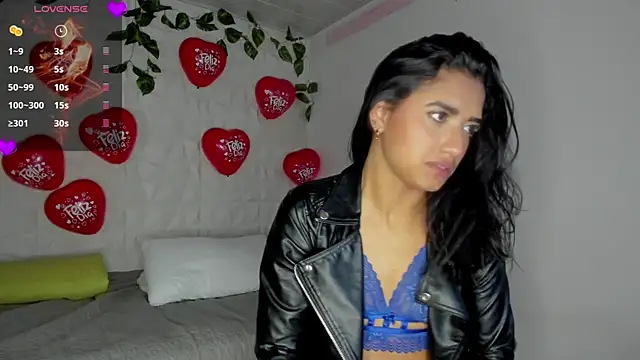 Alina Argi online show from February 15, 2025, 8:44 am