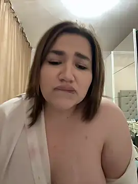 Leya  Droit online show from January 5, 2025, 1:24 am