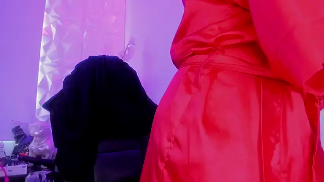 alessandra shayk6 online show from January 27, 2025, 4:33 pm