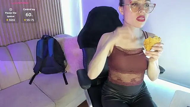 alessandra shayk6 online show from March 1, 2025, 7:15 pm