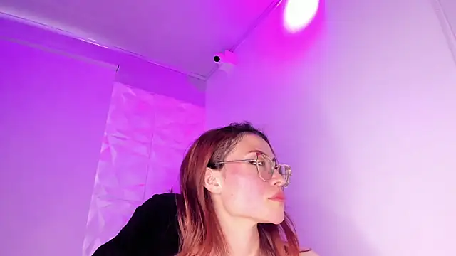 alessandra shayk6 online show from March 15, 2025, 8:10 pm