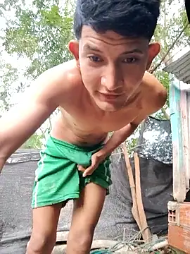 Valentinacuc online show from February 4, 2026, 11:49 am