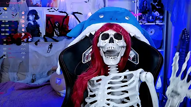 Snapshot of _Sparkland_ chatting on October 23, 2025, 9:35 pm  Sparkland  online show from October 23, 2025, 9:35 pm