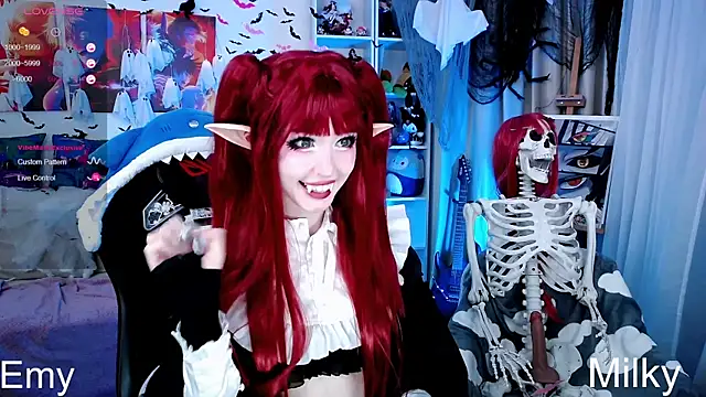 Snapshot of _Sparkland_ chatting on October 27, 2025, 8:13 pm  Sparkland  online show from October 27, 2025, 8:13 pm